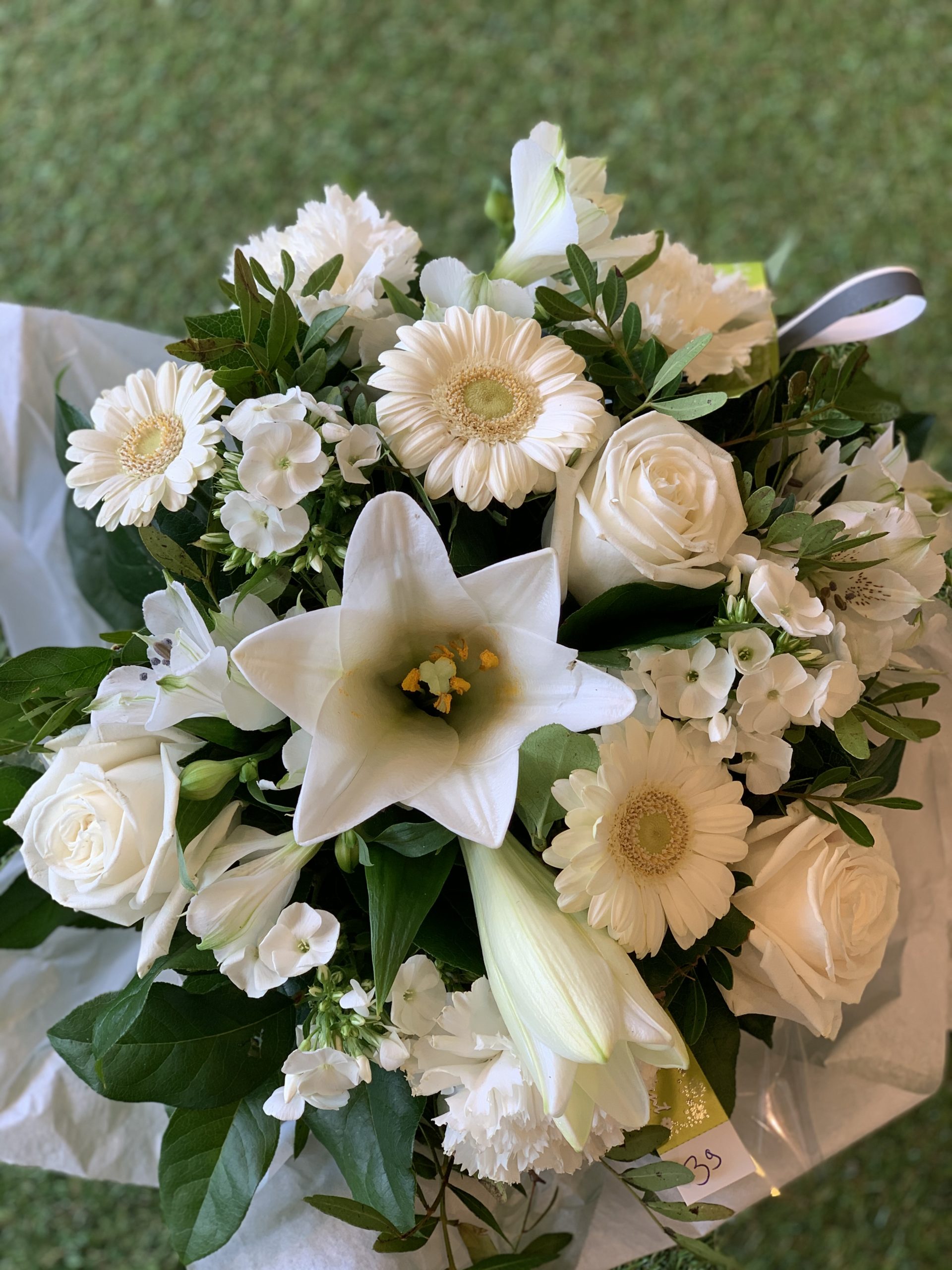 Bouquet de fleurs blanches - Au Gré du Vent New